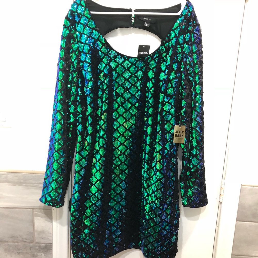 Forever 21+ Mermaid Sequins Dress 3X